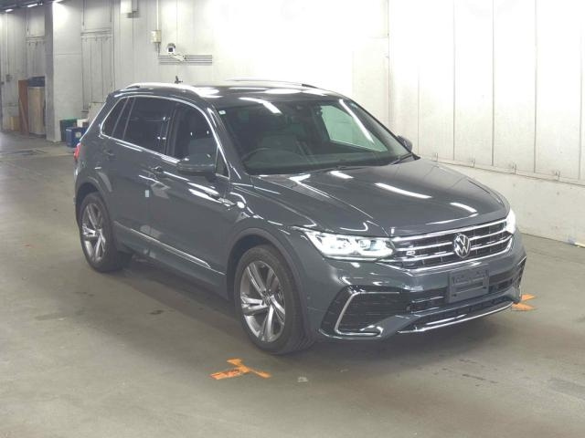 VOLKSWAGEN TIGUAN — фото